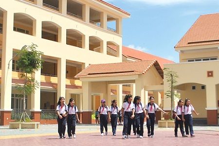 Cảm nghĩ về mái trường thân yêu (văn biểu cảm)