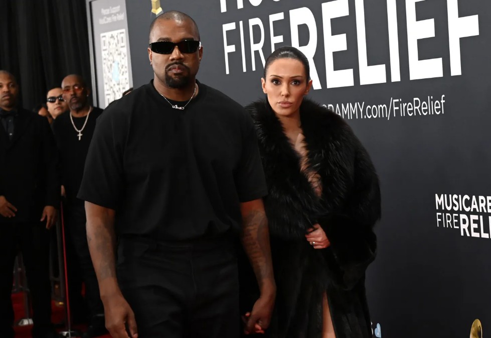 Bianca Censori Grammys Video and Bold Outfit Debate