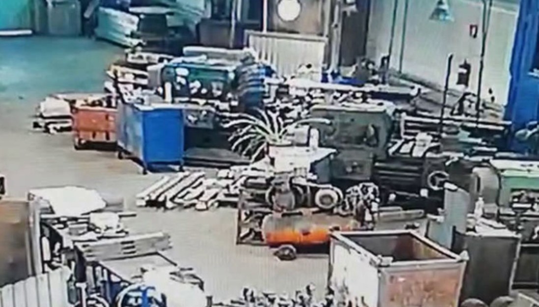 Russian Lathe Accident Video and Workplace Safety