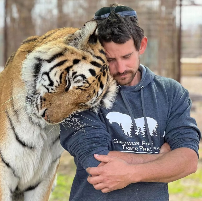 Ryan Easley Tiger Video and Tragedy at Growler Pines